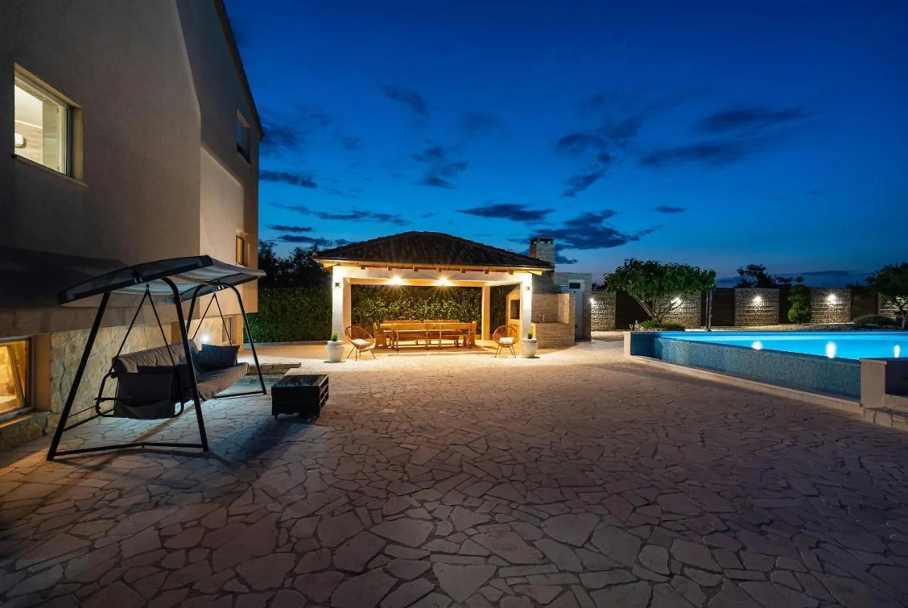 Villa Olive Garden Zadarvillas Pristeg
